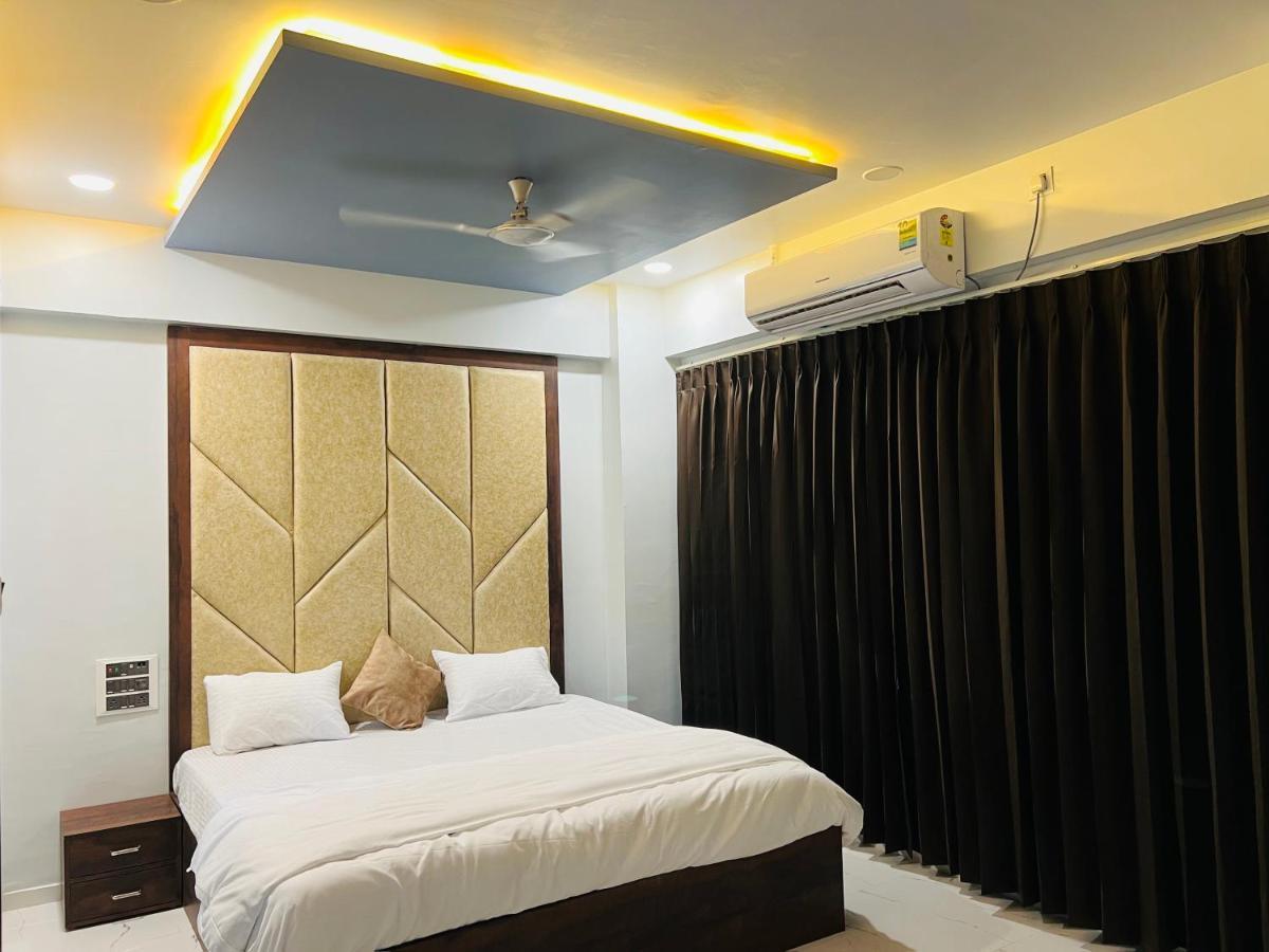 Hotel New City Light Σουράτ Εξωτερικό φωτογραφία