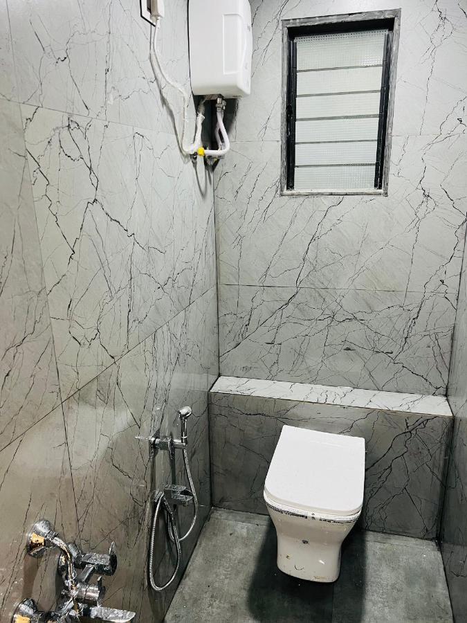 Hotel New City Light Σουράτ Εξωτερικό φωτογραφία